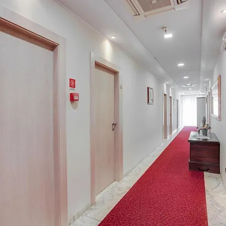 Caravelle 3* تْشيزيناتيكو